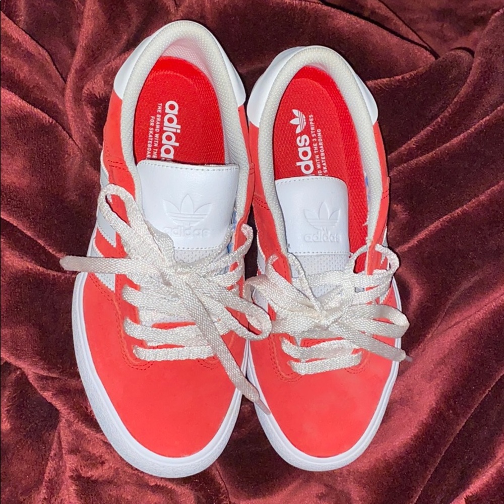 Adidas Matchbreaker Size 6